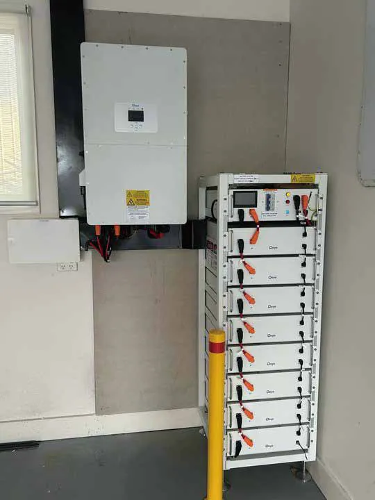 SUN-29.9K-SG01HP3-AU with eight BOS-G battery modules, installed in Australia (Deye project photo)