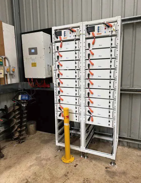 SUN-50K-SG01HP3-AU with 18 BOS-G battery modules, installed in Australia (Deye project photo)
